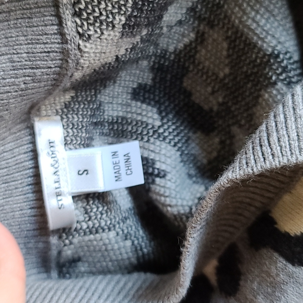 Stella & Dot Side Button Leopard Print Sweater Gr… - image 8